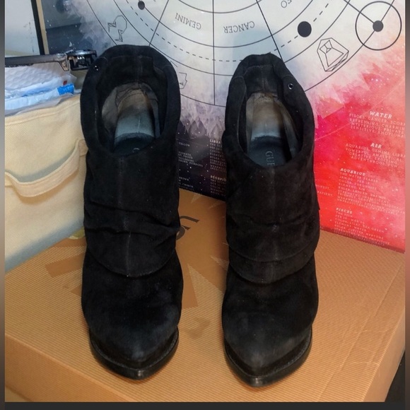 Guess by Marciano Black Suede Platform High Heel Ankle Booties size 8.5 - Picture 7 of 8